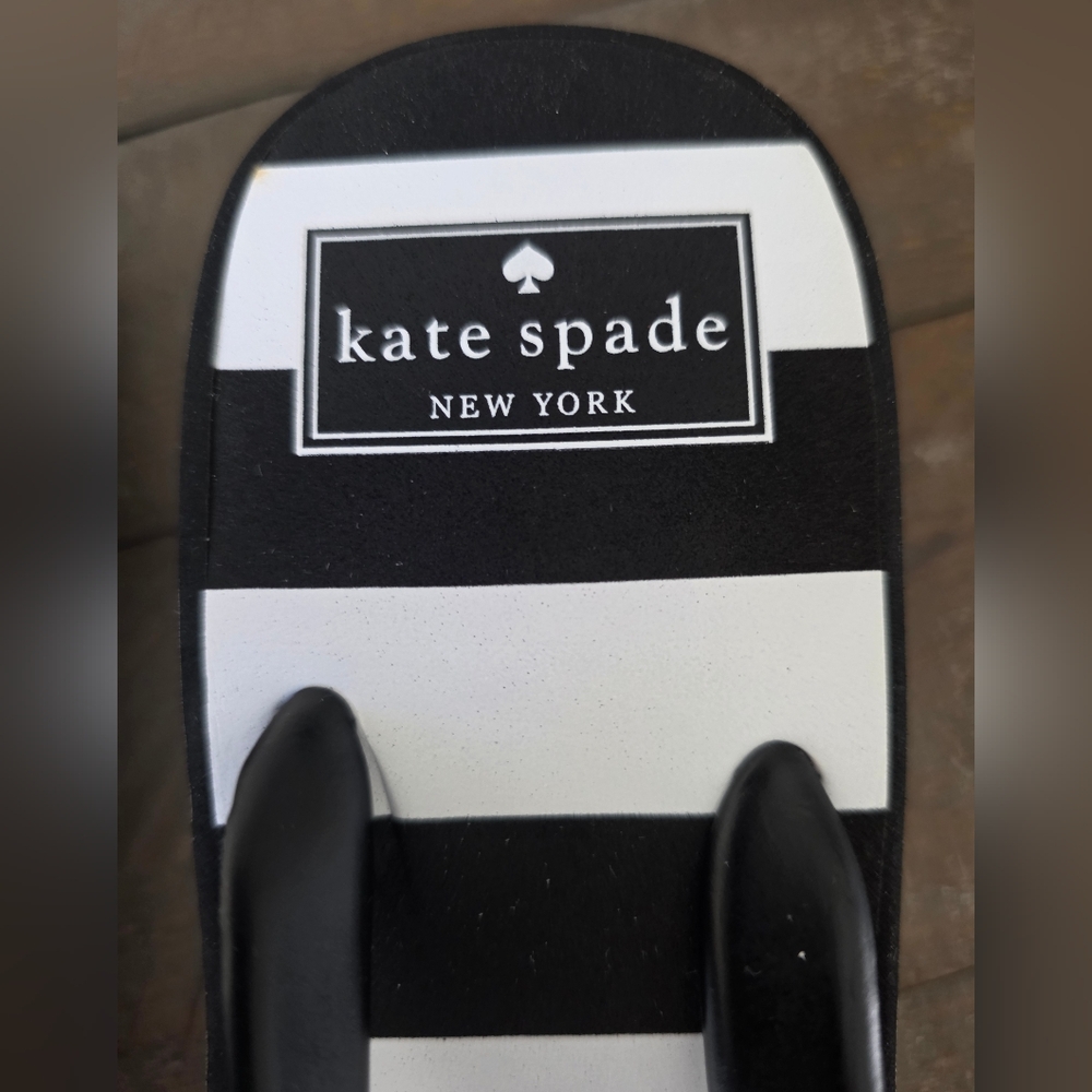 Kate Spade NY Black White Stripe Flip Flop Sandlas Bow Gold Logo SZ- 8 Like New - Picture 6 of 14